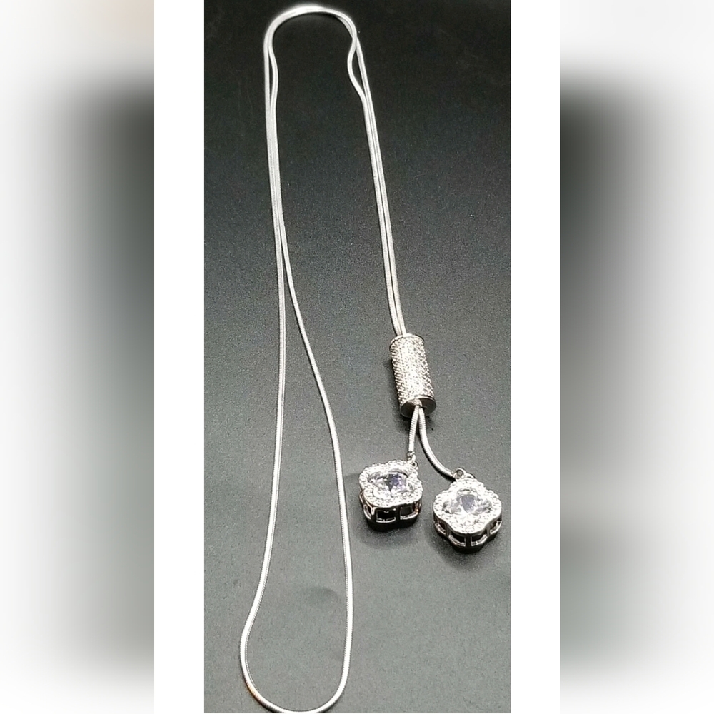 Yozone Women's Four-Leaf Clover Crystal  Pendant Necklace Silver Tone - Picture 5 of 8